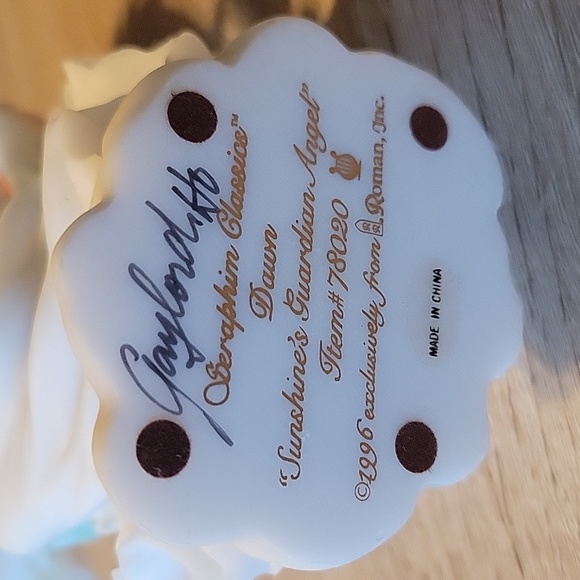 Seraphim classics "Dawn" sunshine foundation. Numbered and signed - Picture 2 of 2